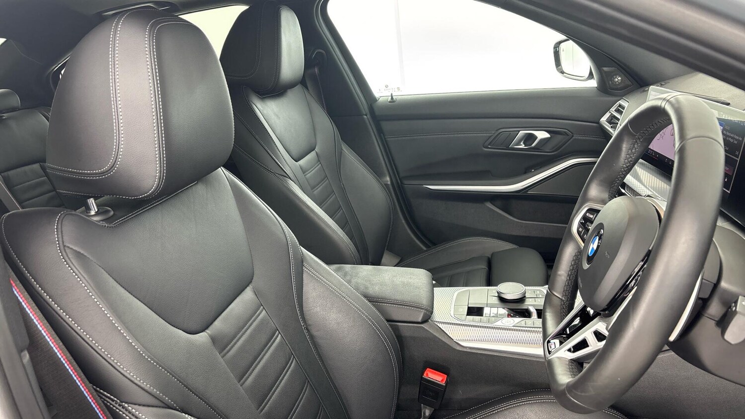 Used BMW 3 Series 2025 for sale - 77066498: Photo 11