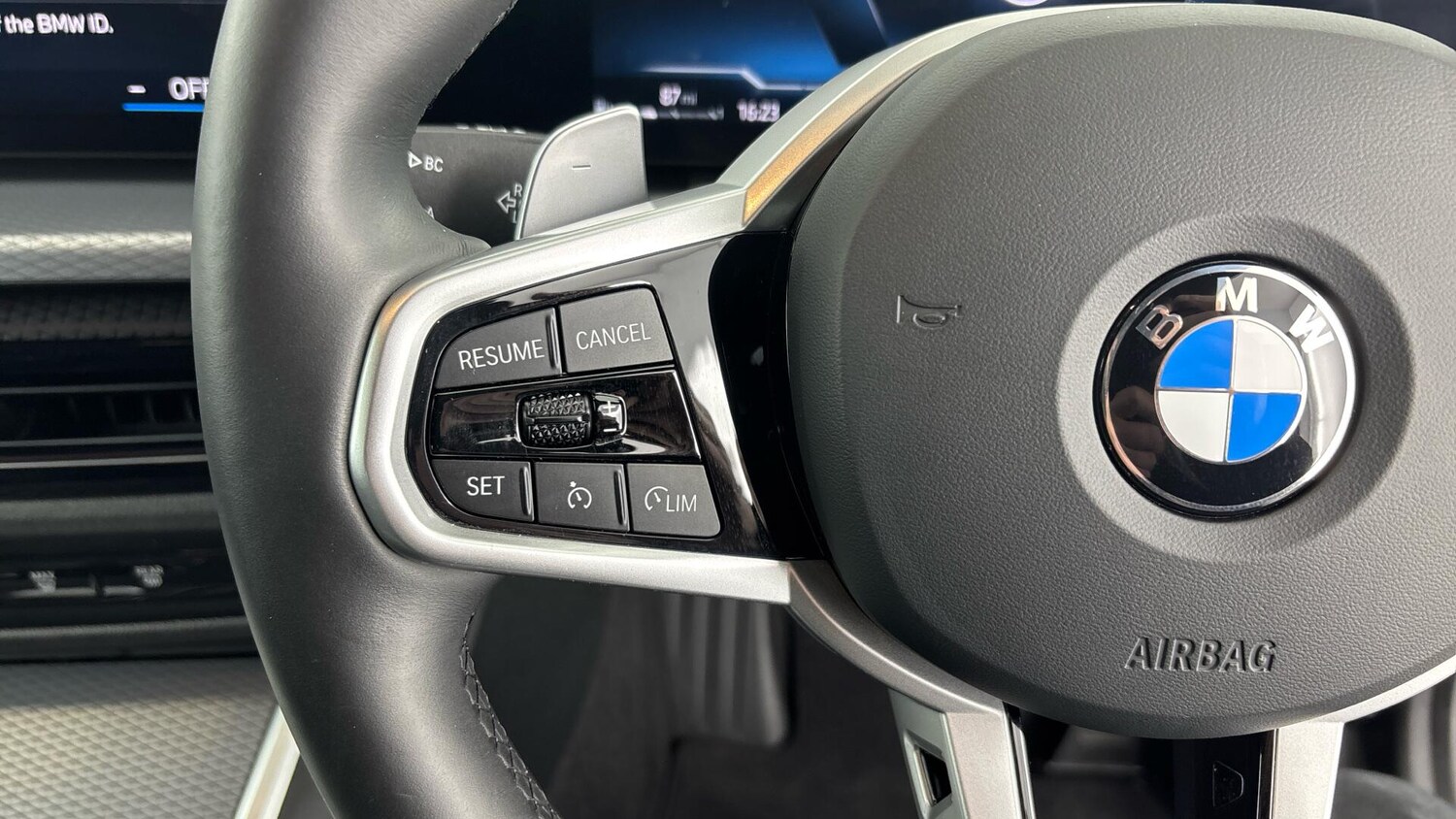 Used BMW 3 Series 2025 for sale - 77066498: Photo 17