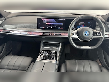 Used BMW 7 Series 2025 for sale - 77267621: Photo