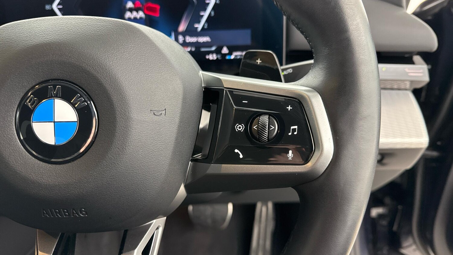 Used BMW 5 Series 2025 for sale - 77538221: Photo 18