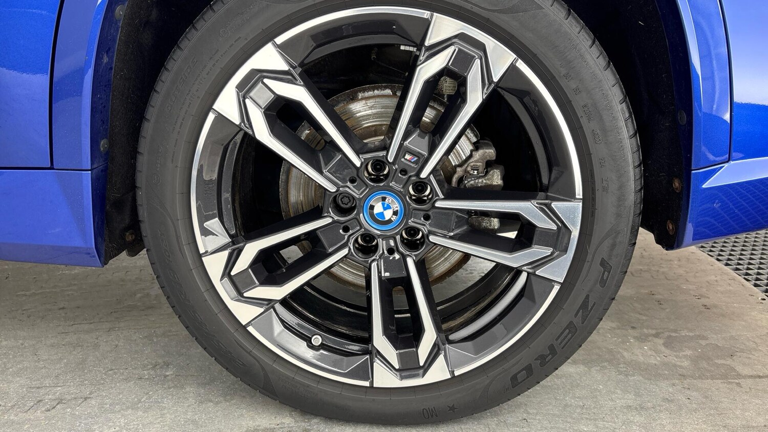 Used BMW iX1 2023 for sale - 77670539: Photo 25