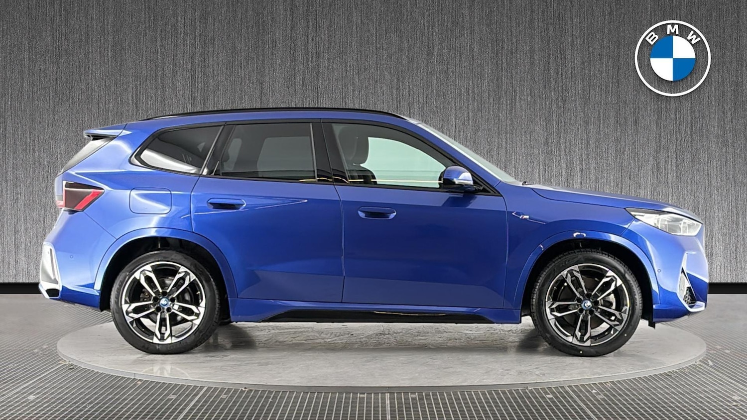 Used BMW iX1 2023 for sale - 77670539: Photo 3