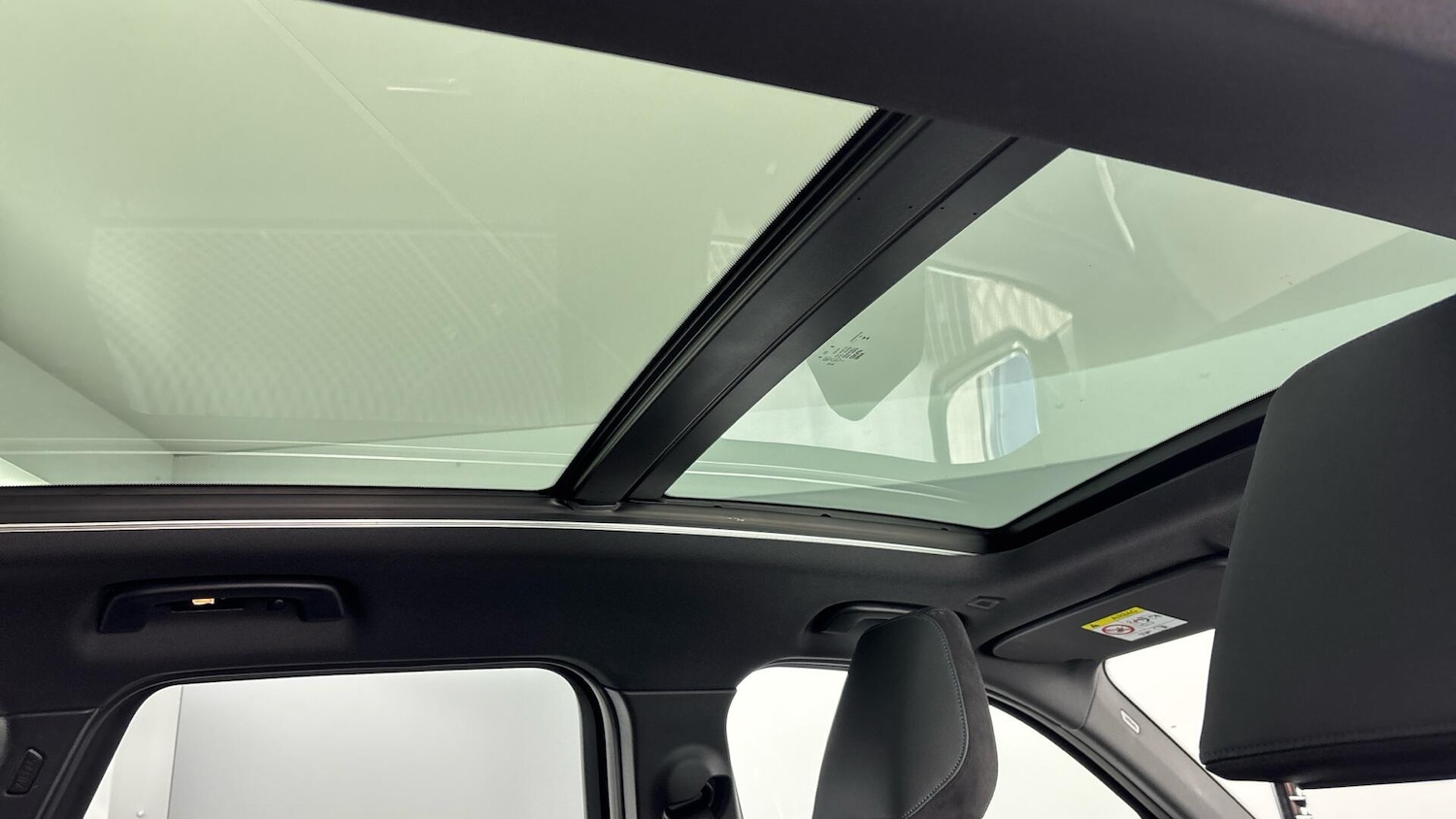 Used BMW iX1 2023 for sale - 77670539: Photo 47