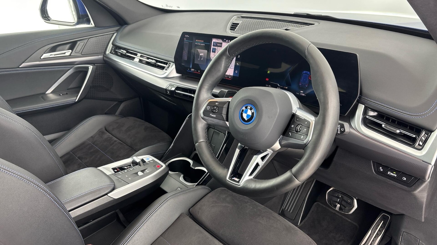 Used BMW iX1 2023 for sale - 77670539: Photo 6