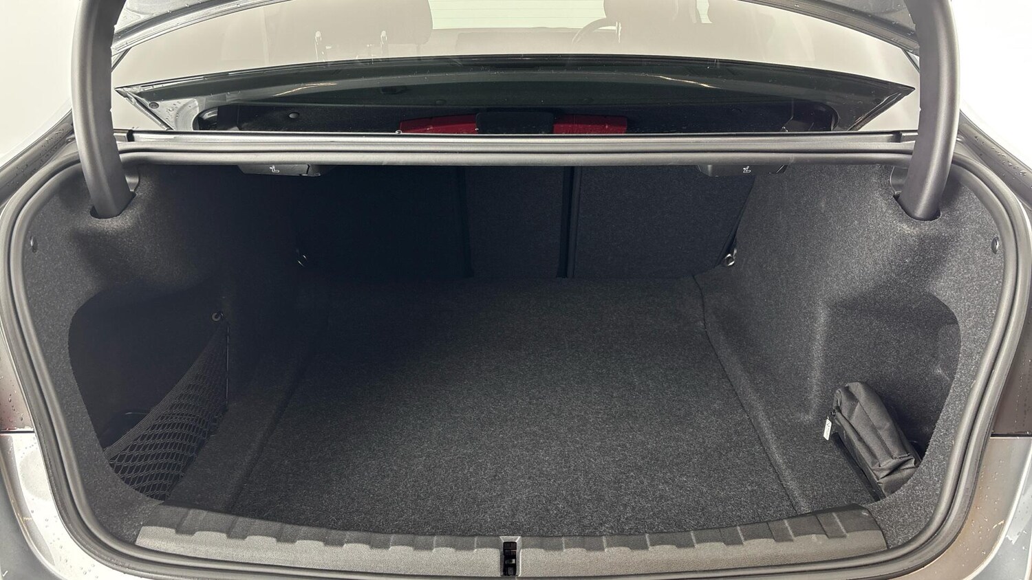 Used BMW 3 Series 2024 for sale - 76760358: Photo 13