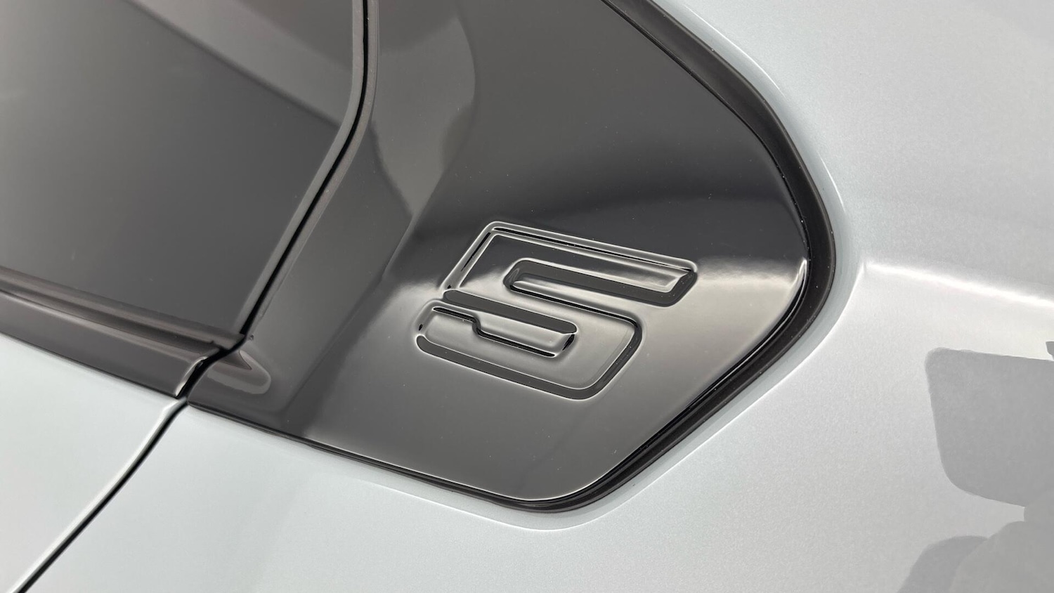 Used BMW 5 Series 2025 for sale - 77598104: Photo 30