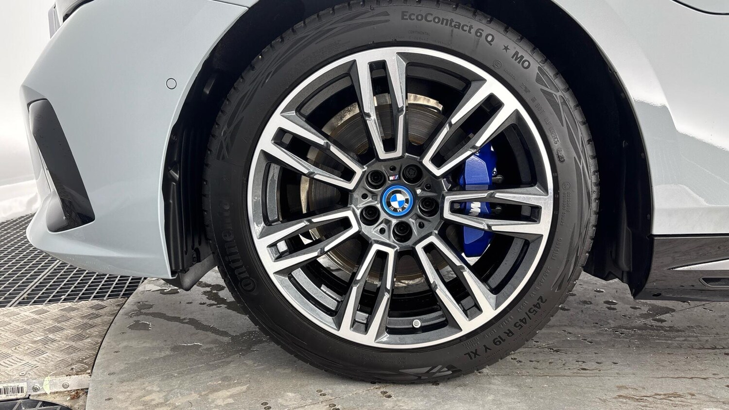 Used BMW 5 Series 2025 for sale - 77598104: Photo 32