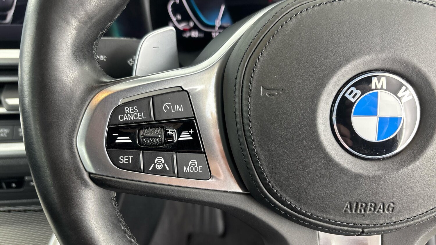 Used BMW 3 Series 2019 for sale - 76760347: Photo 17