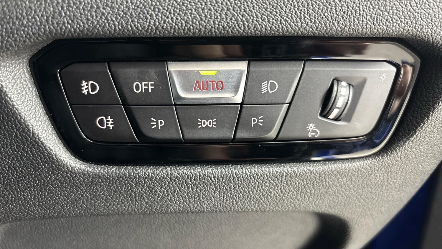 Used BMW 3 Series 2019 for sale - 76760347: Photo 37