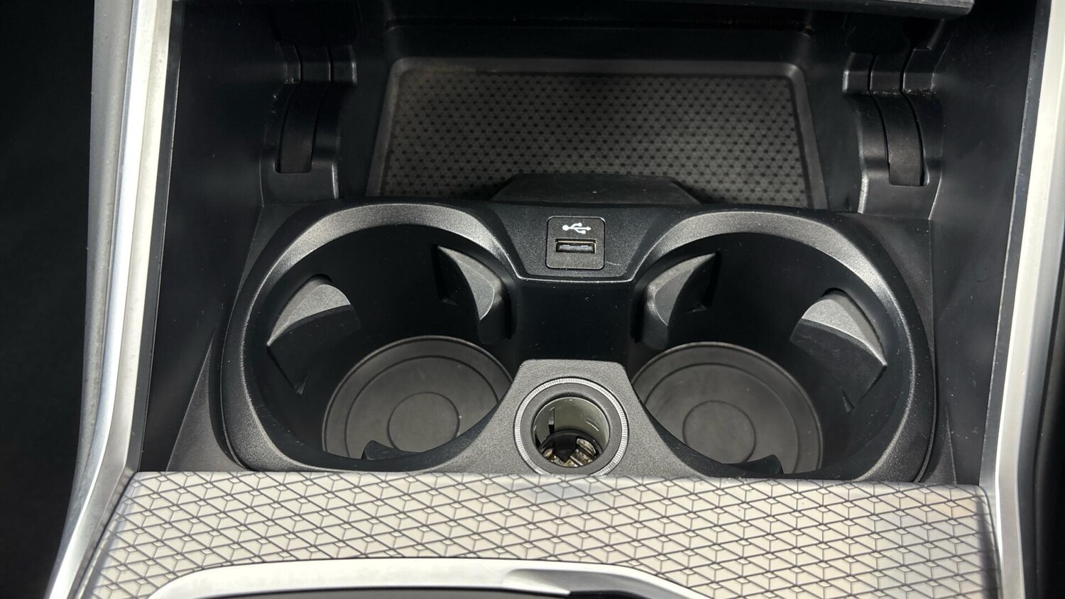 Used BMW 3 Series 2025 for sale - 76760107: Photo 33