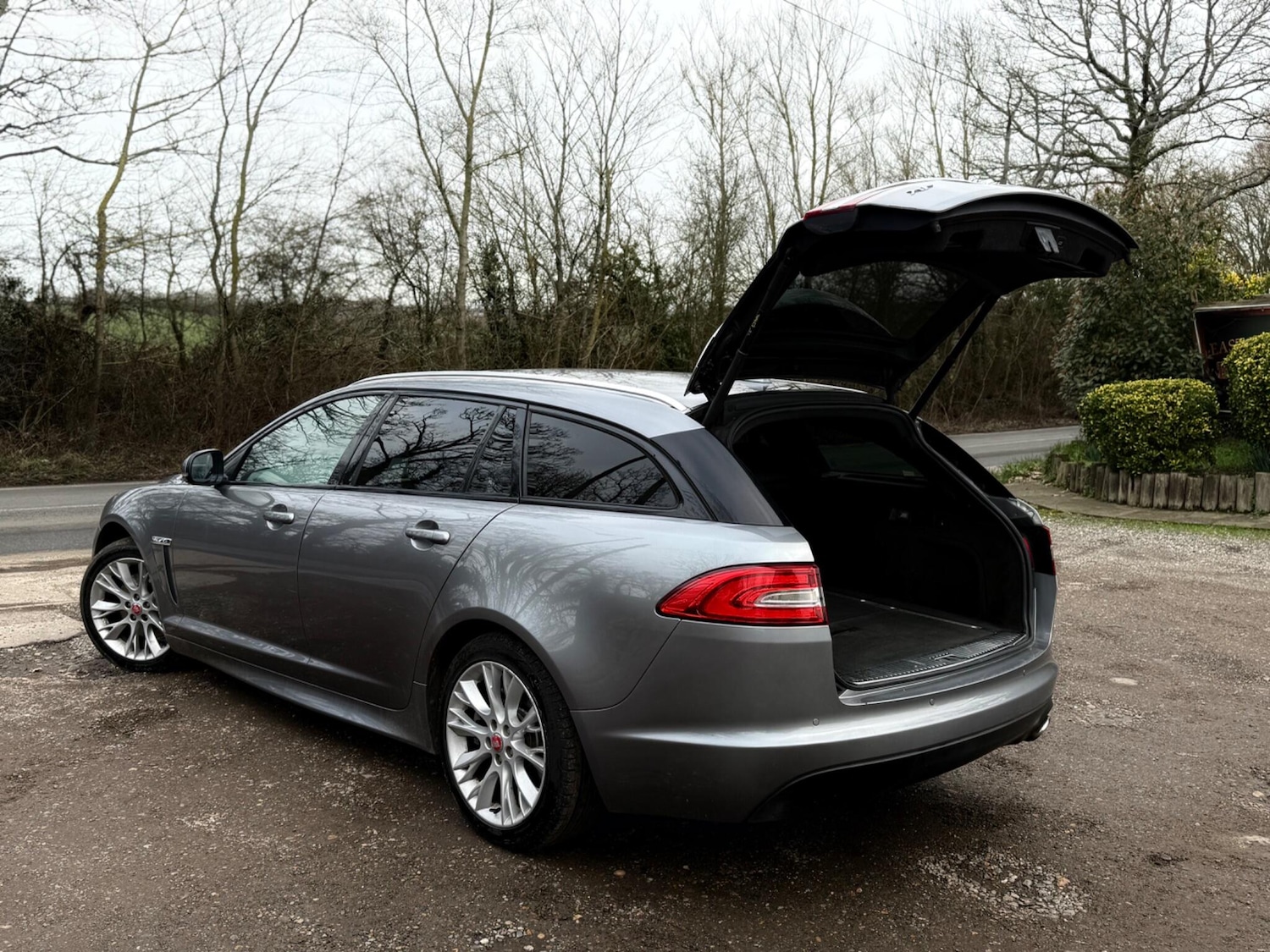 Used Jaguar XF 2013 for sale - 78043779: Photo 18