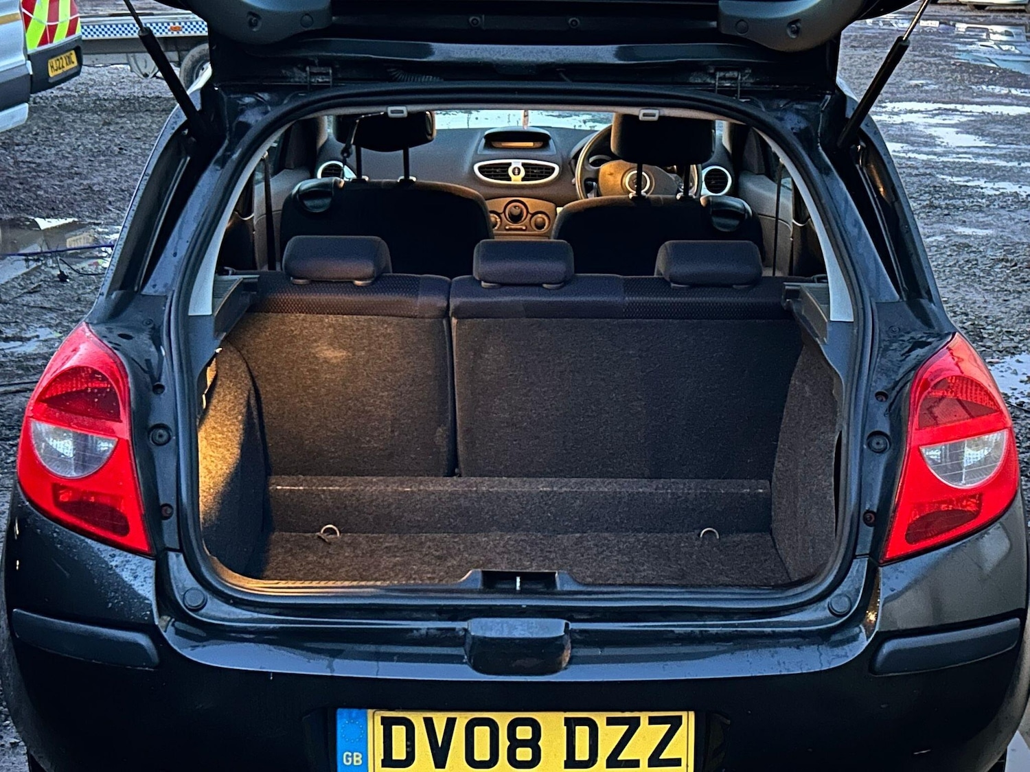 Used Renault Clio 2008 for sale - 77966460: Photo 9