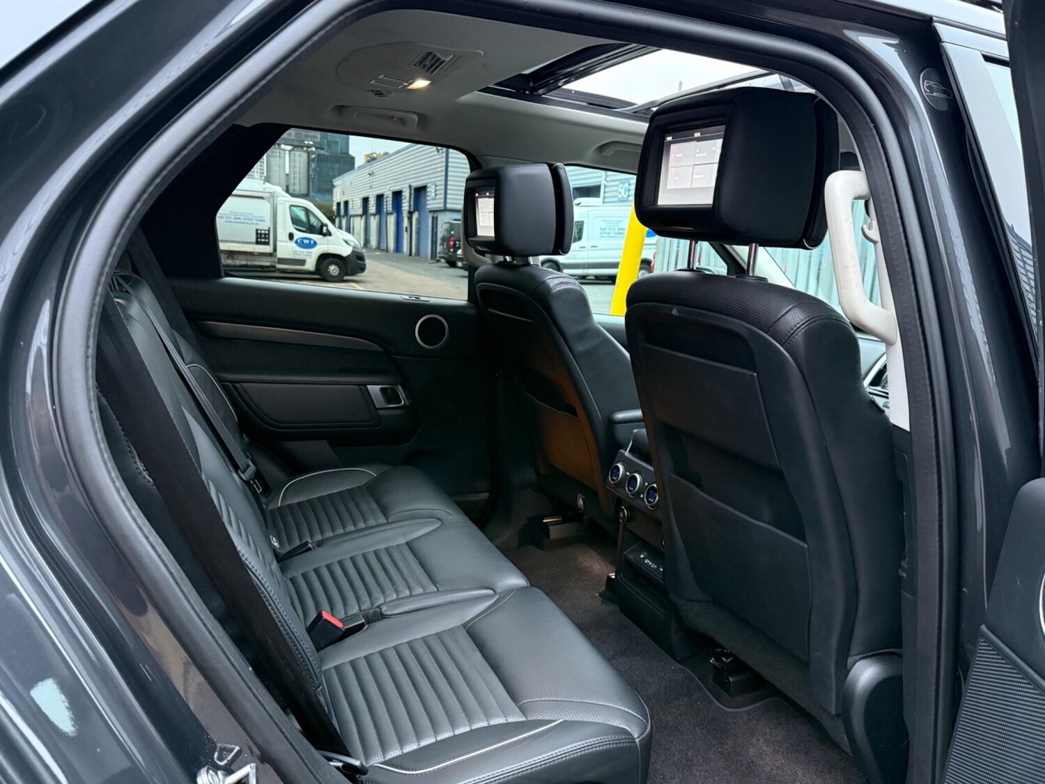 Used Land Rover Discovery 2020 for sale - 77966535: Photo 17