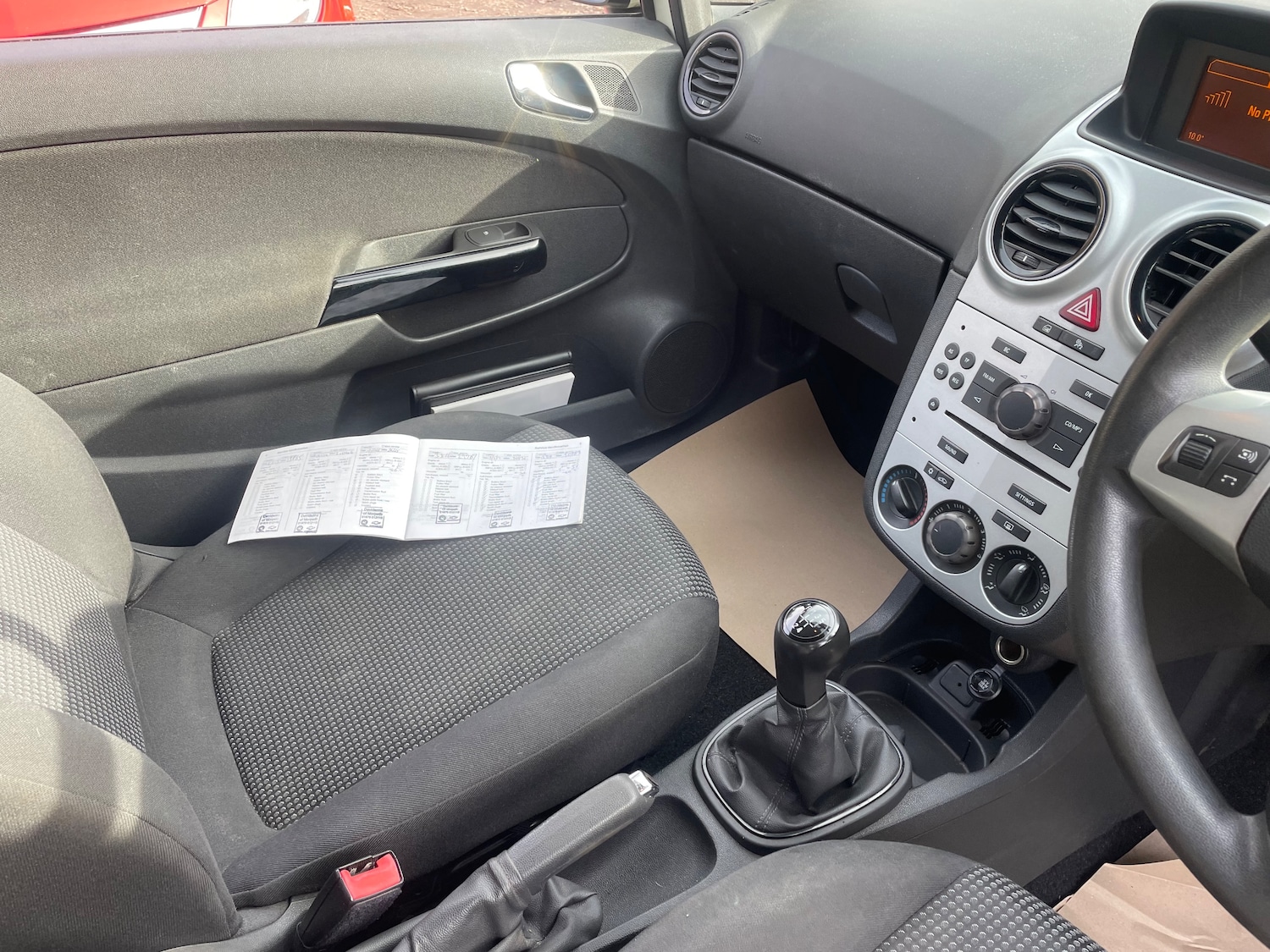 Used Vauxhall Corsa 2011 for sale - 78009436: Photo 3