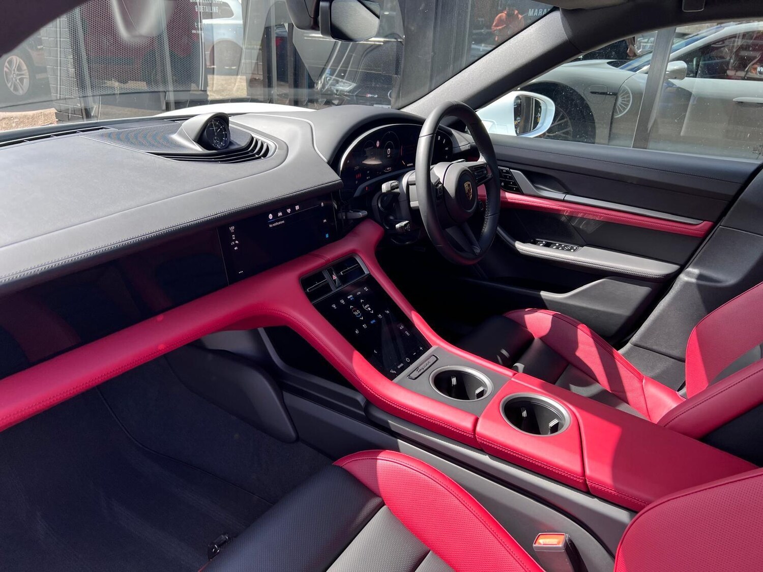 Used Porsche Taycan 2022 for sale - 77966384: Photo 8