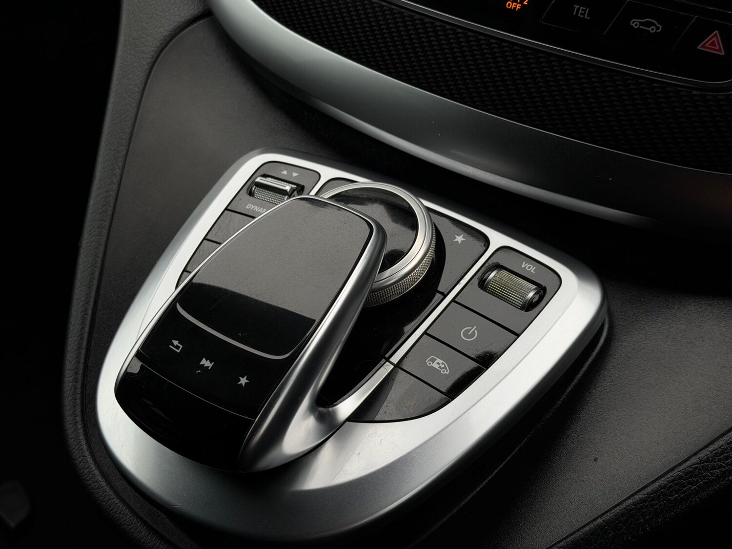 Used Mercedes-Benz V-Class 2017 for sale - 77966373: Photo 19