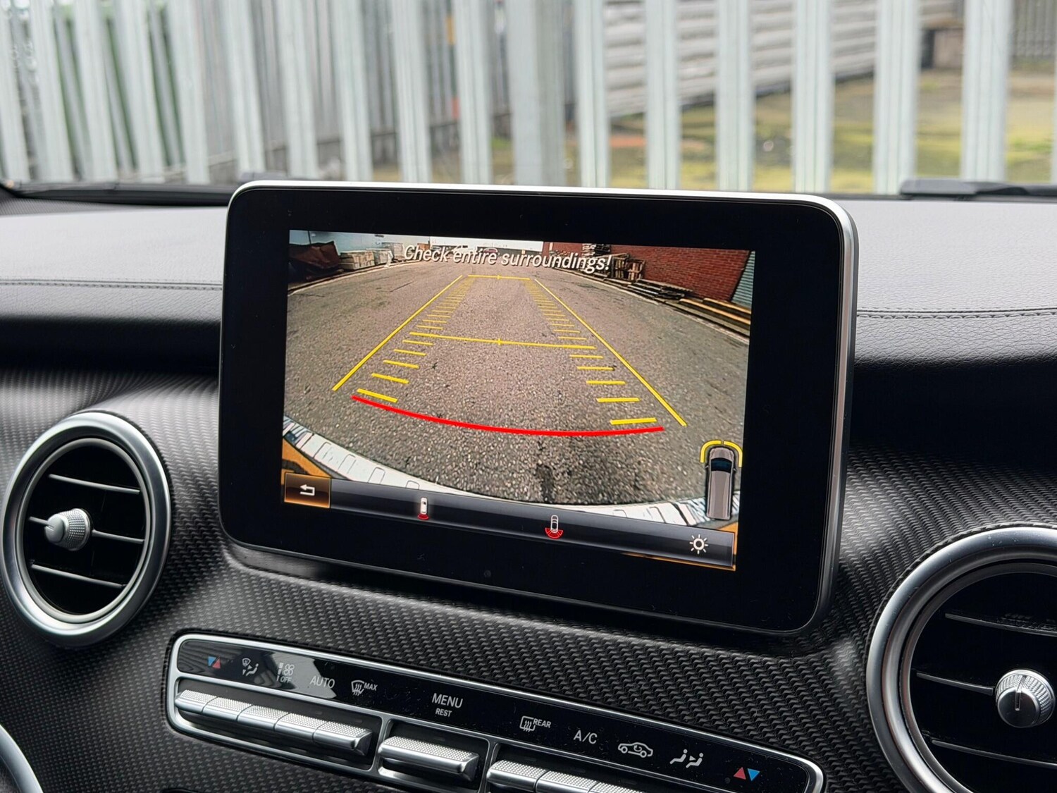 Used Mercedes-Benz V-Class 2017 for sale - 77966373: Photo 23