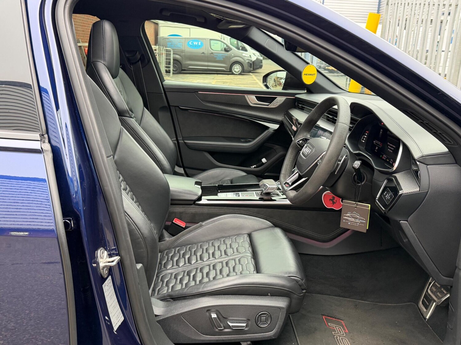 Used Audi RS6 2021 for sale - 77966371: Photo 17