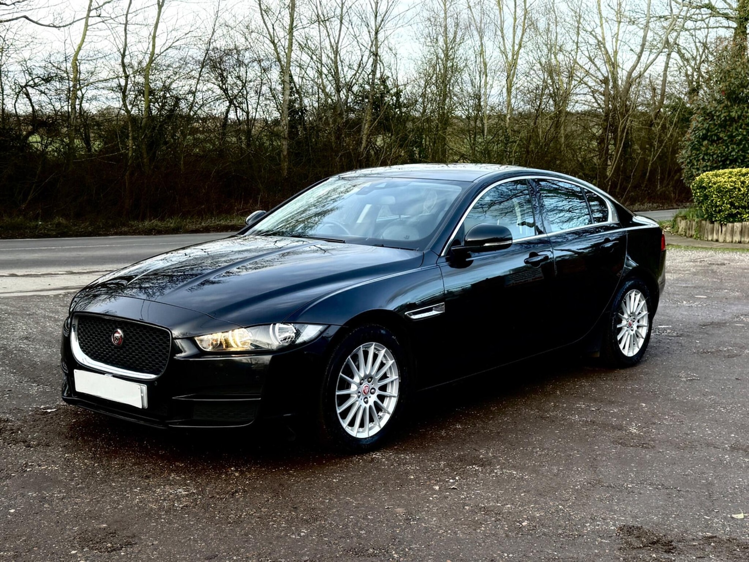 Used Jaguar XE 2015 for sale - 78043778: Photo 15