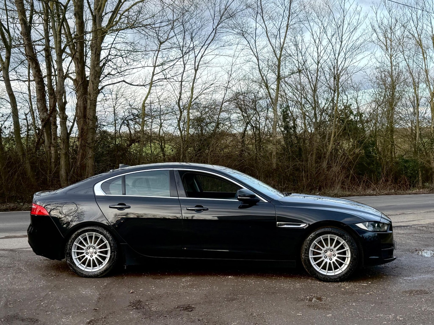 Used Jaguar XE 2015 for sale - 78043778: Photo 6