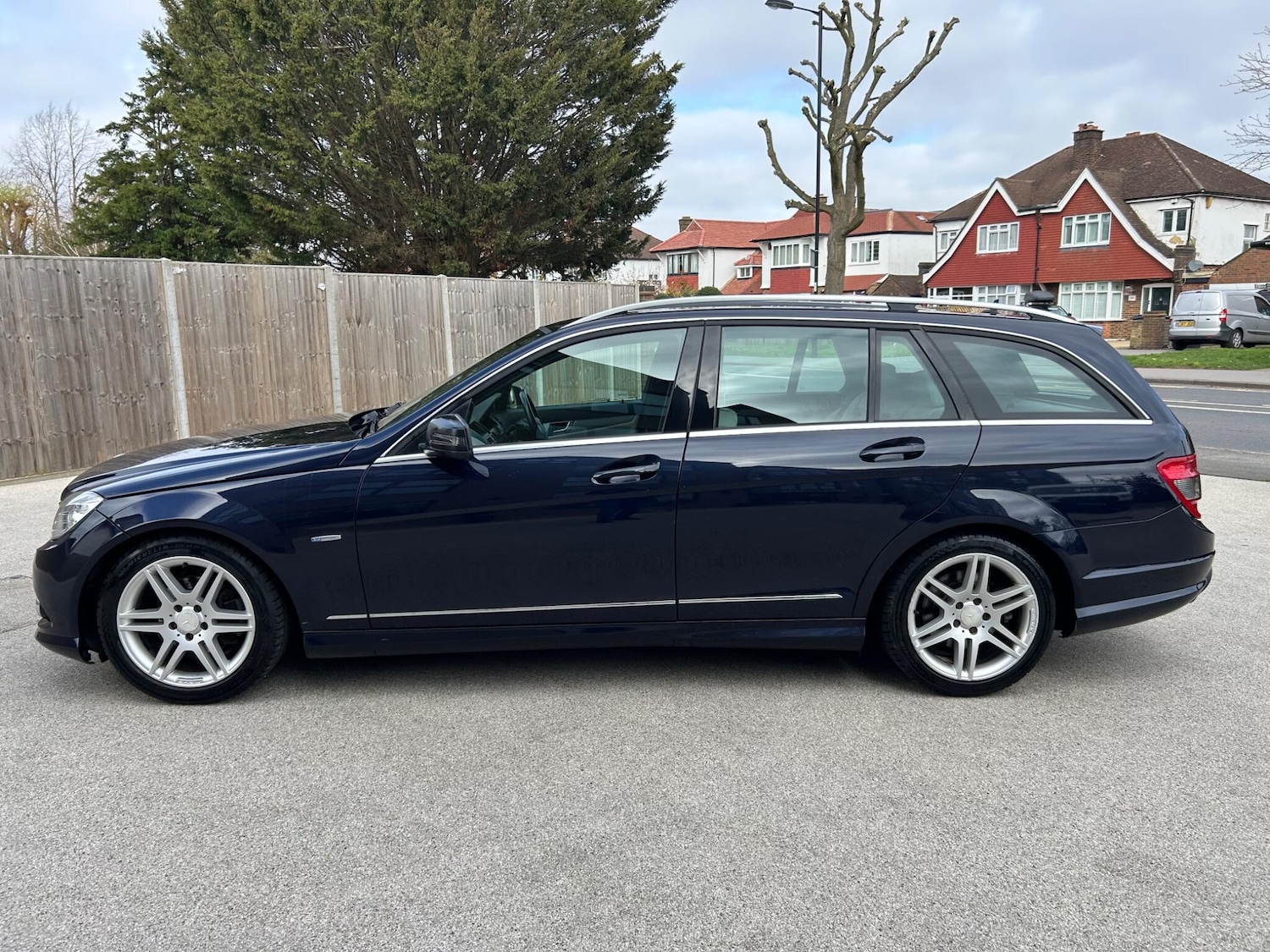 Used Mercedes-Benz C Class 2010 for sale - 78022543: Photo 6