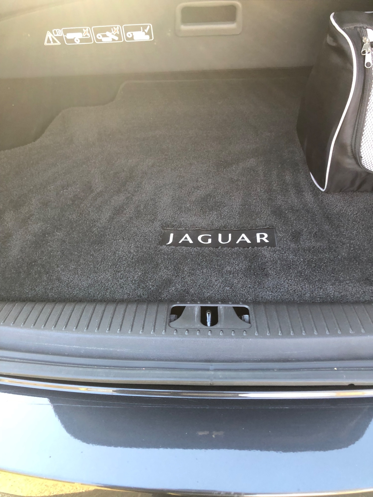 Used Jaguar XK 2012 for sale - 77952070: Photo 13