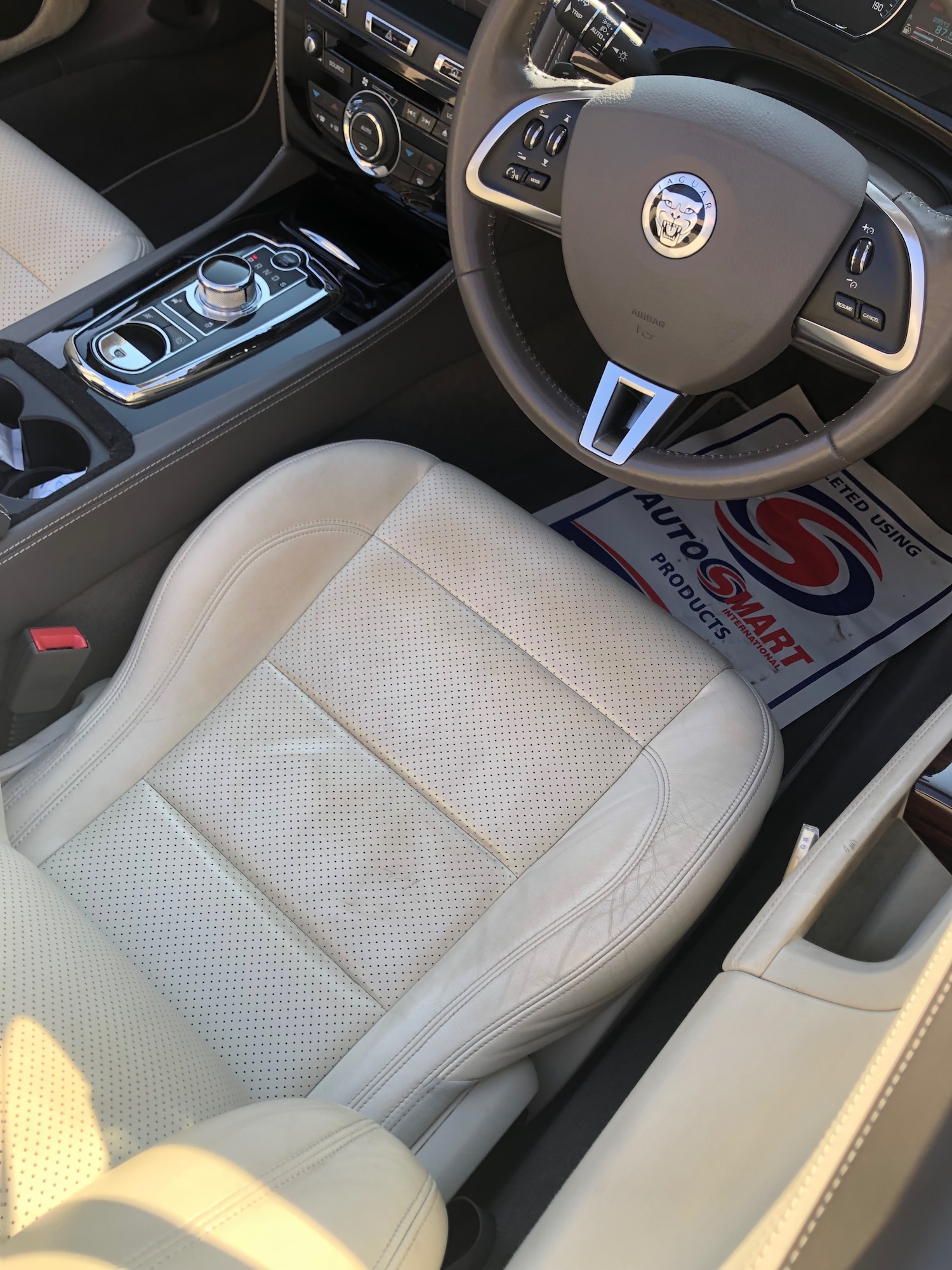 Used Jaguar XK 2012 for sale - 77952070: Photo 16