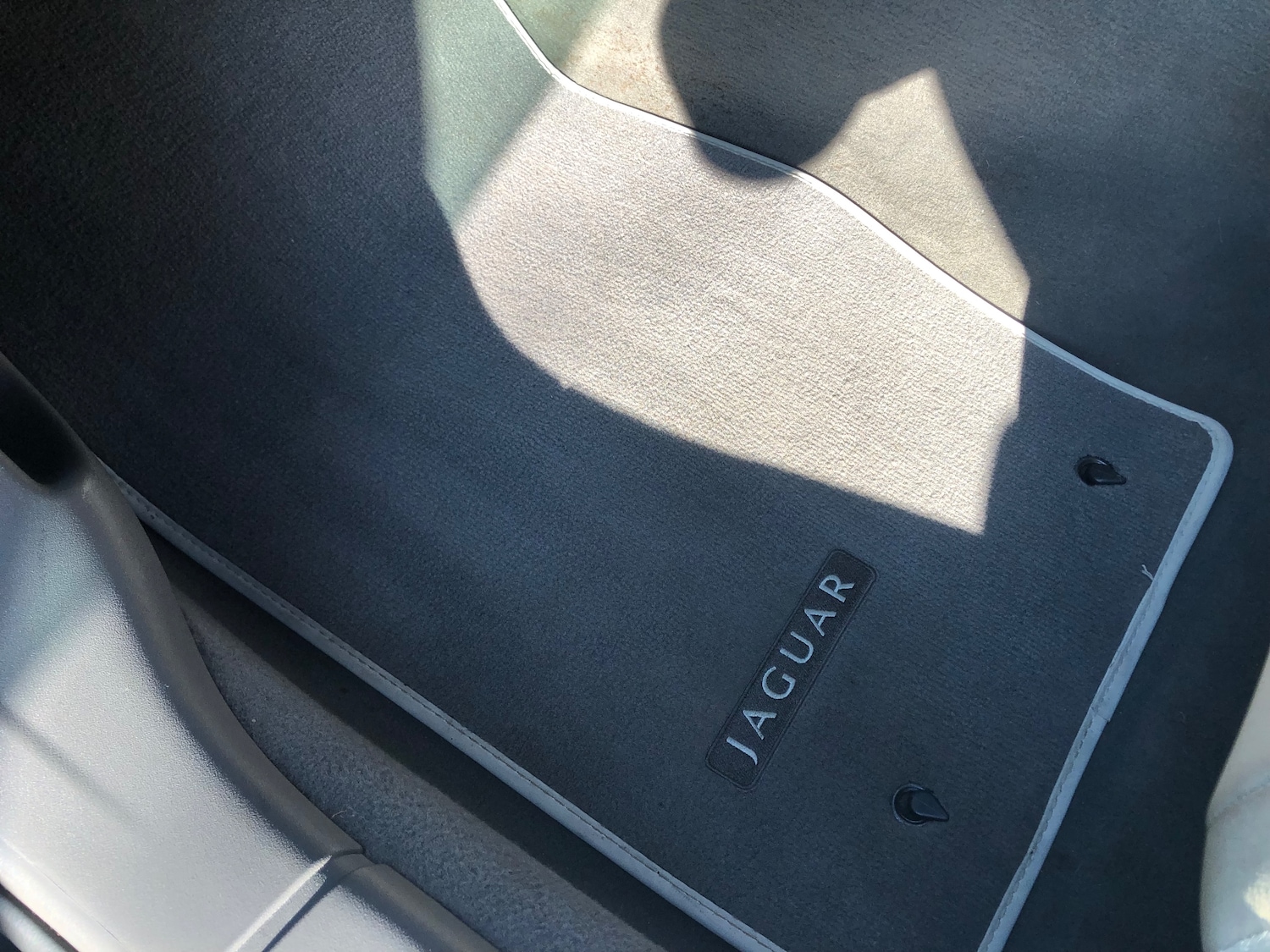 Used Jaguar XK 2012 for sale - 77952070: Photo 9