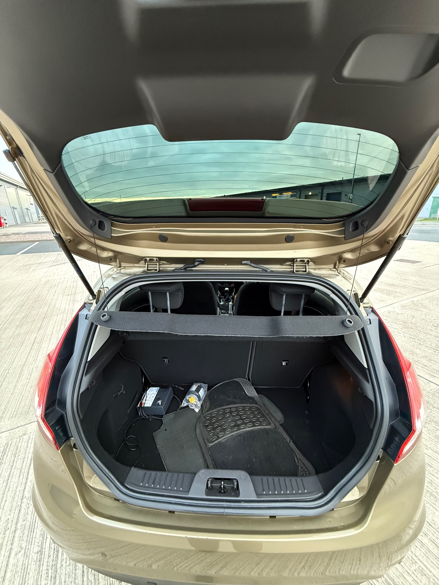 Used Ford Fiesta 2014 for sale - 78022460: Photo 6