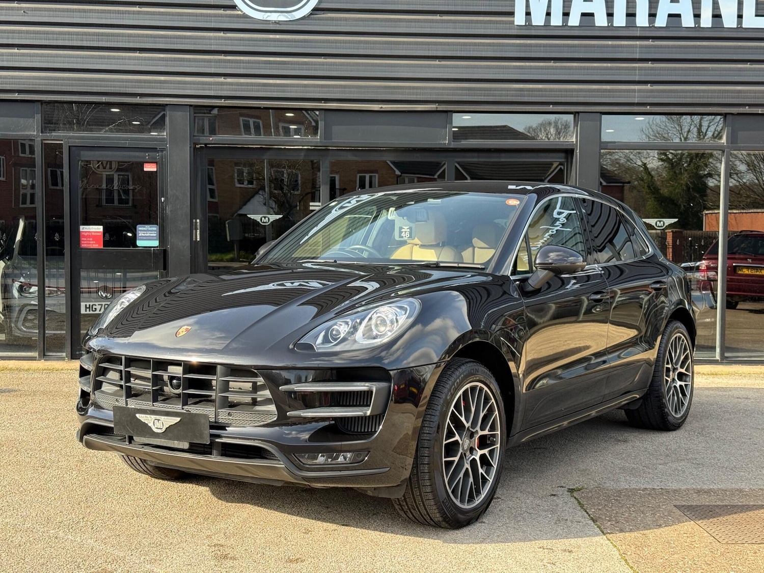 Used Porsche Macan for sale - 77966405: Photo 2