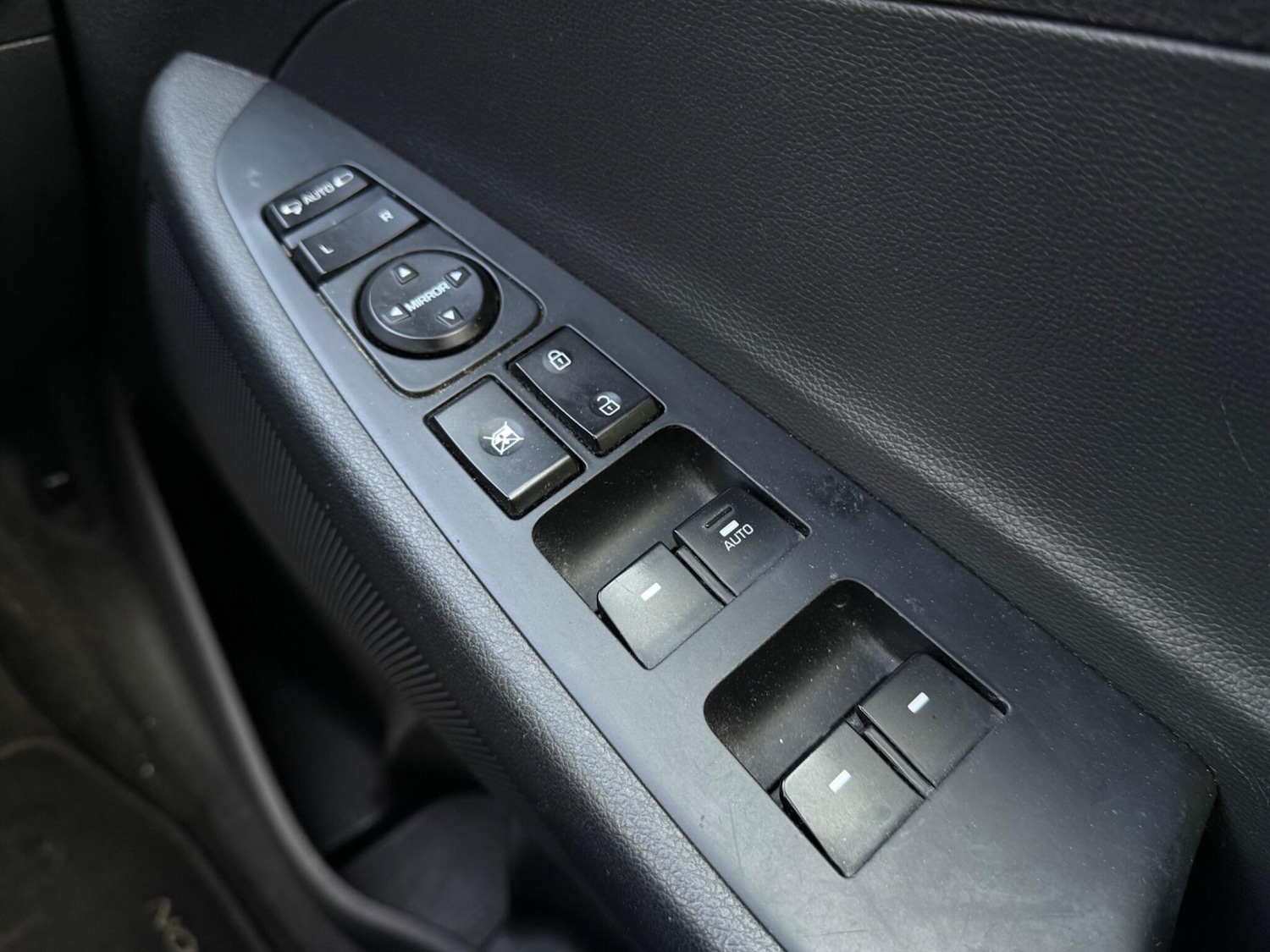 Used Hyundai TUCSON 2017 for sale - 77966521: Photo 19