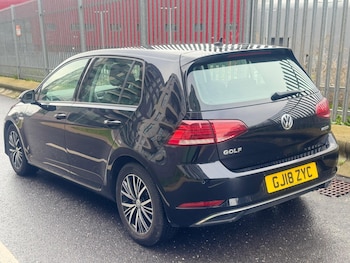 Used Volkswagen Golf 2018 for sale - 78519088: Photo