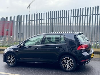 Used Volkswagen Golf 2018 for sale - 78519088: Photo