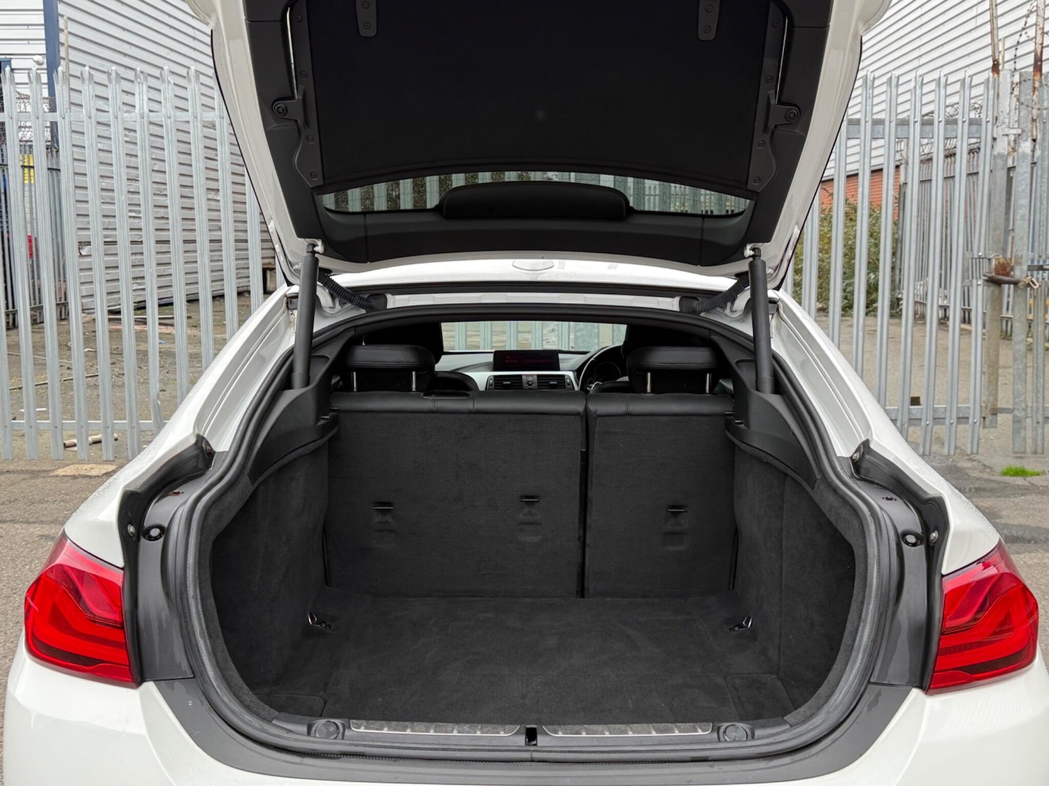 Used BMW 4 Series 2018 for sale - 77966523: Photo 16