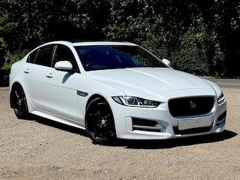 Used Jaguar XE 2015 for sale - 78986818: Photo