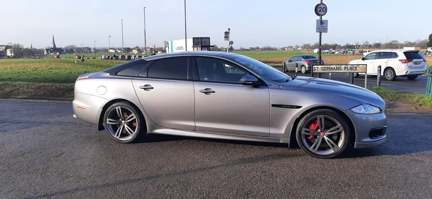 Used Jaguar XJR-S 2014 for sale - 77927930: Photo 23
