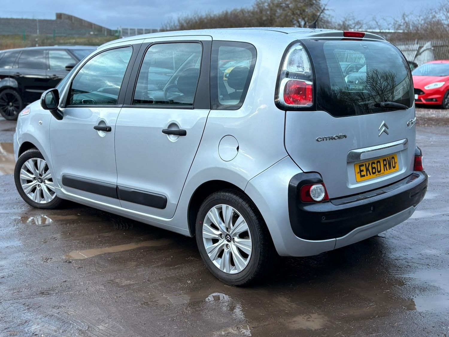 Used Citroen C3 Picasso 2010 for sale - 78009306: Photo 2