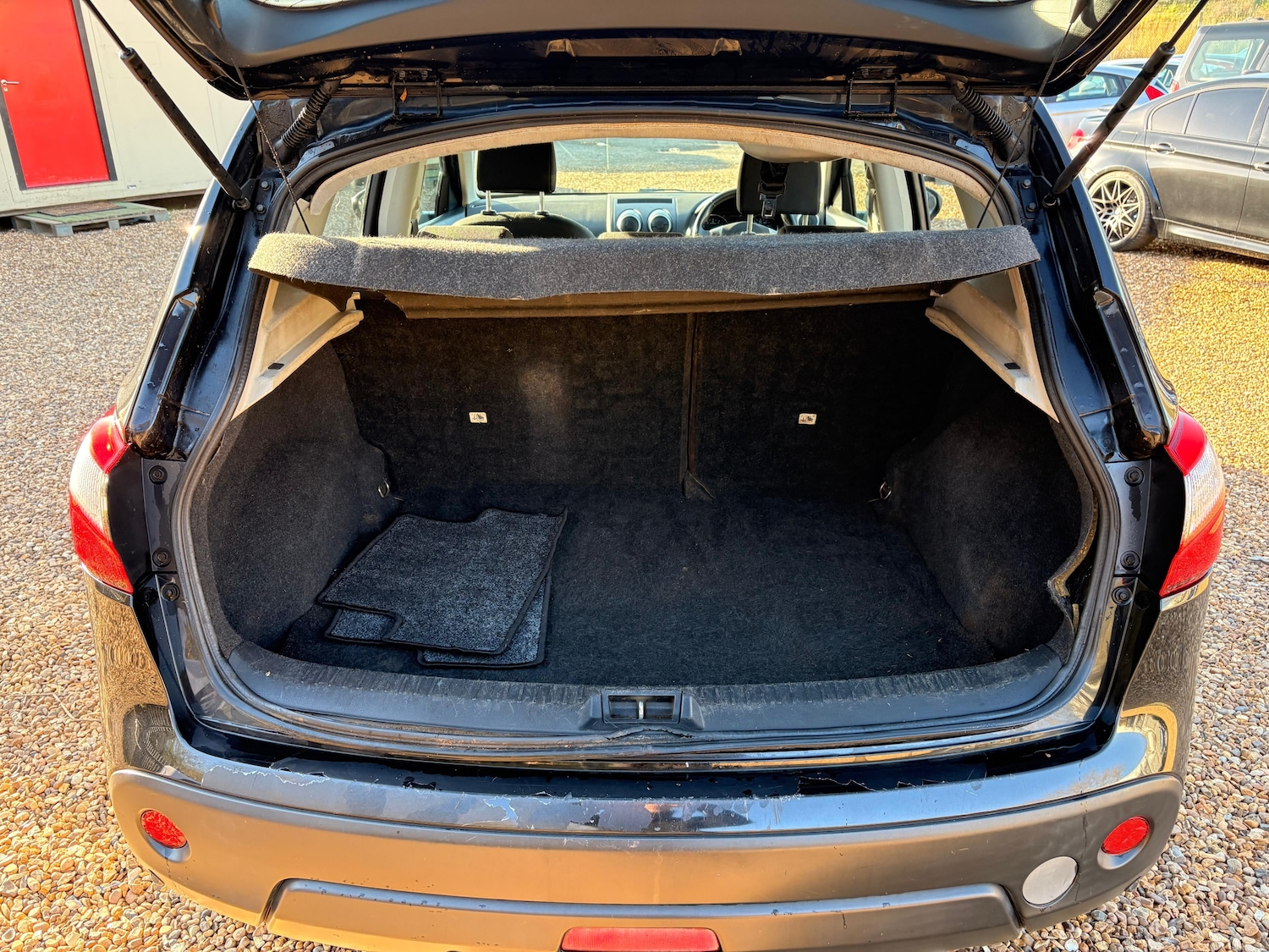 Used Nissan Qashqai 2010 for sale - 77971928: Photo 7