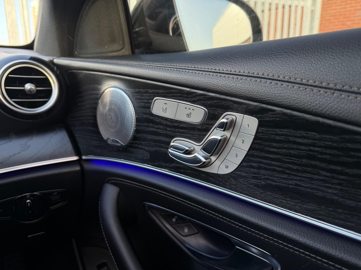 Used Mercedes-Benz E Class 2018 for sale - 77966346: Photo 21