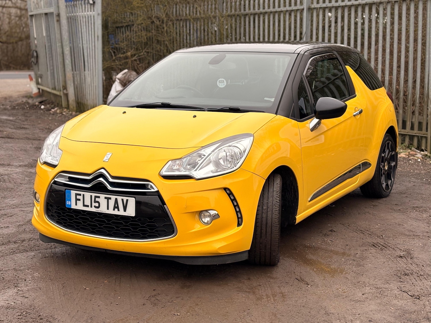 Used Citroen DS3 2015 for sale - 77966537: Photo 2