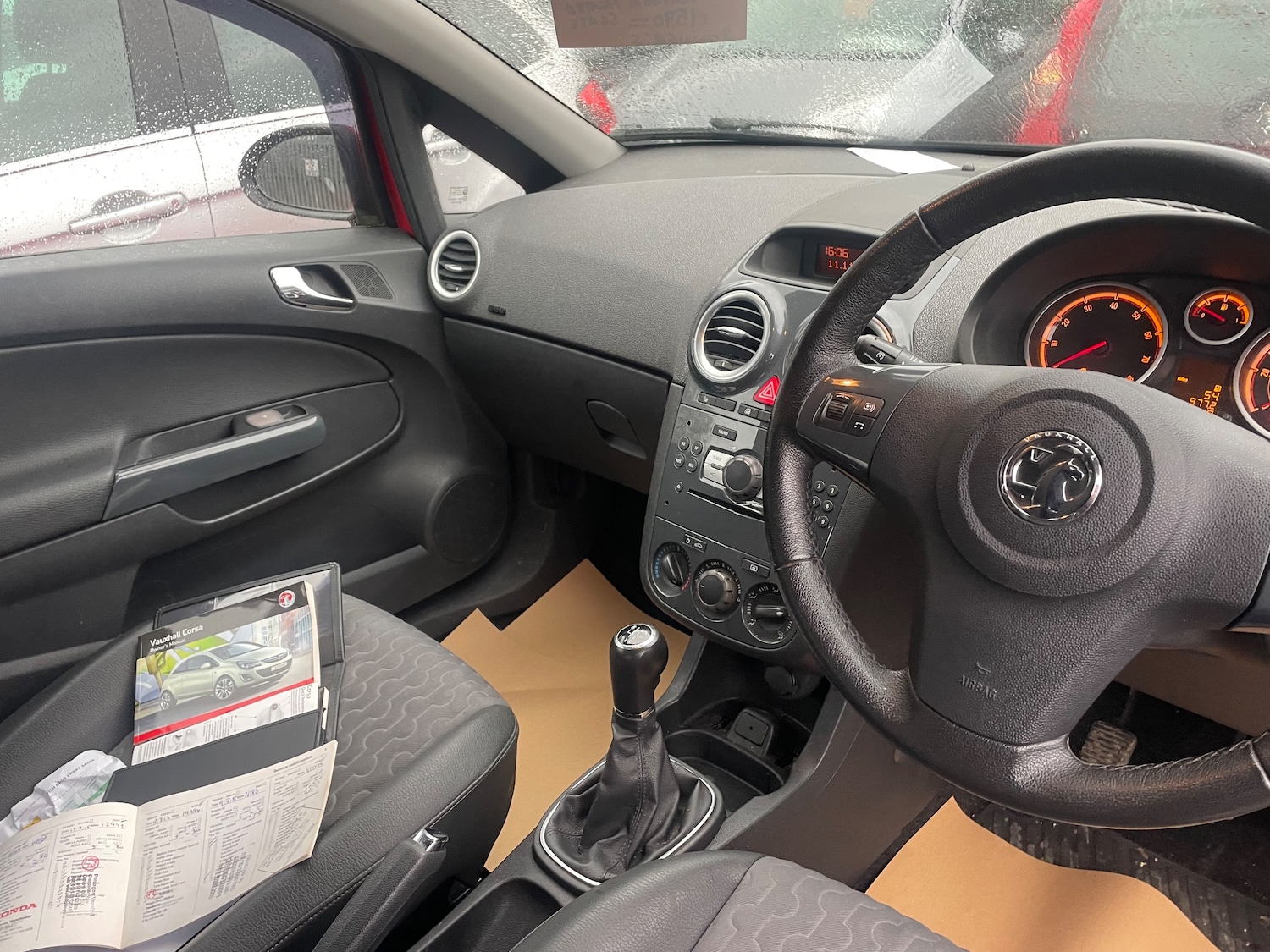 Used Vauxhall Corsa 2012 for sale - 78009392: Photo 3