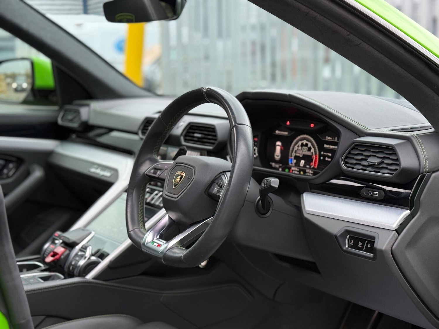 Used Lamborghini Urus 2020 for sale - 77966493: Photo 24