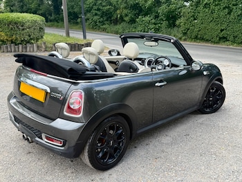 Used MINI Convertible 2011 for sale - 78519064: Photo