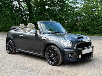 Used MINI Convertible 2011 for sale - 78519064: Photo