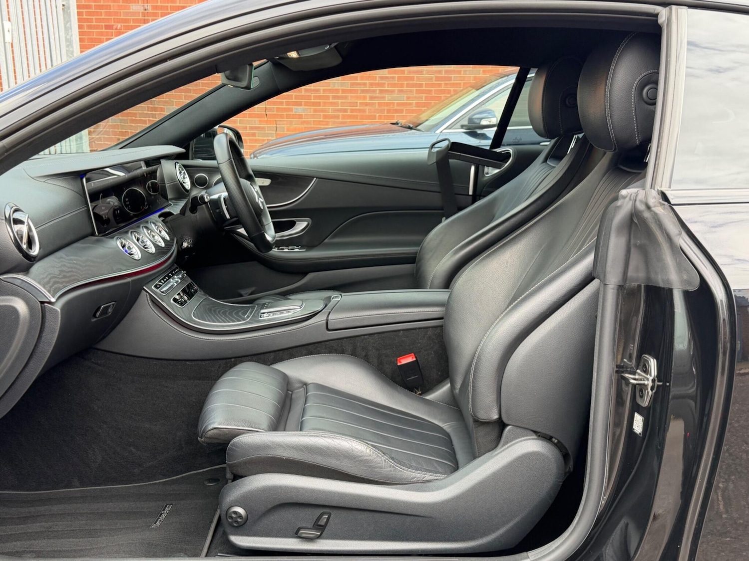 Used Mercedes-Benz E Class 2021 for sale - 77966343: Photo 17