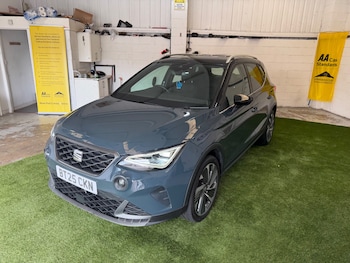 Used SEAT Arona 2025 for sale - 78931859: Photo