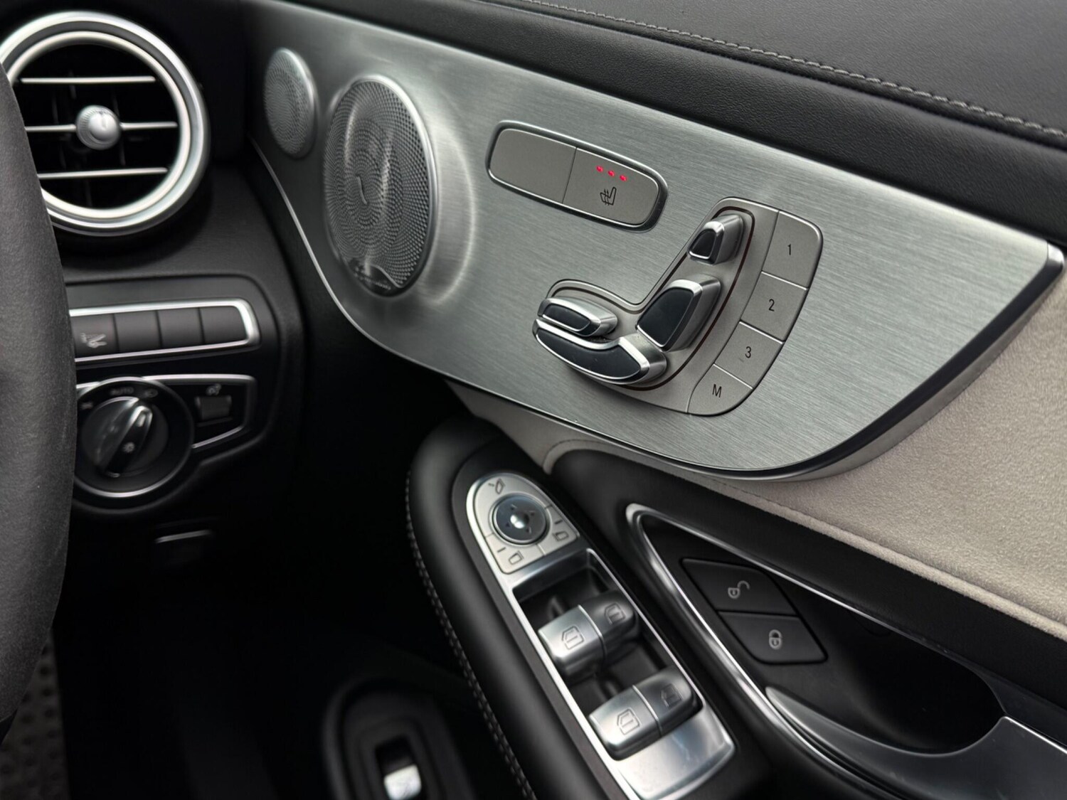 Used Mercedes-Benz C Class 2018 for sale - 77966513: Photo 21