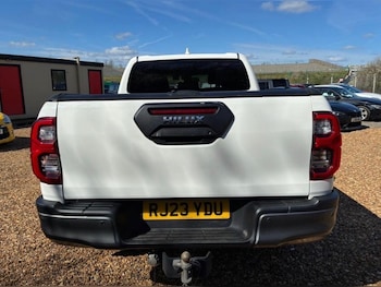 Used Toyota Hilux 2023 for sale - 78278152: Photo