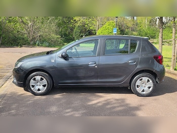 Used Dacia Sandero 2019 for sale - 78257877: Photo