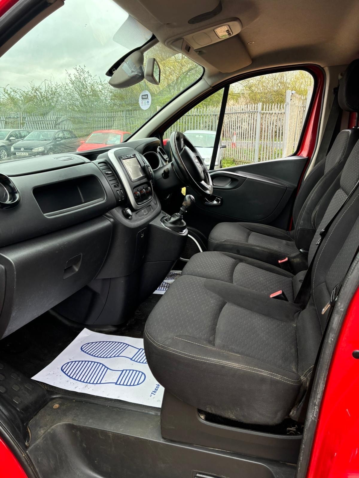 Used Vauxhall Vivaro 2015 for sale - 78168339: Photo 11